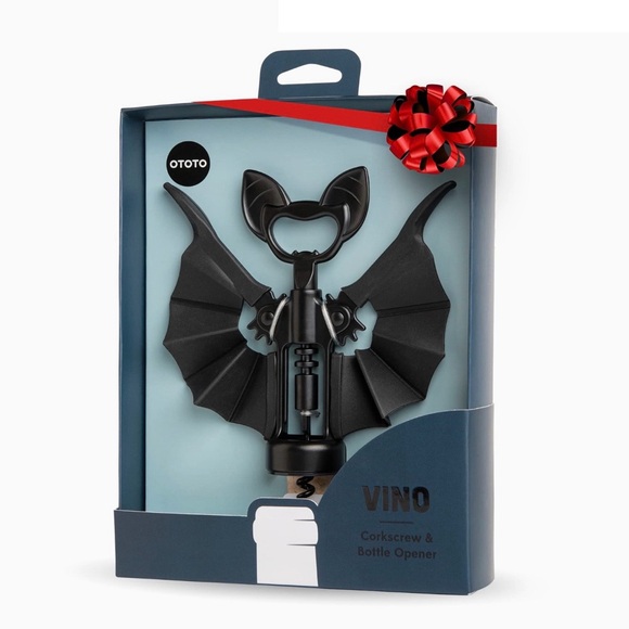 Bat Bottle Opener for Wine and bottles. 2-in-1 spooky corkscrew wine opener - Picture 4 of 10